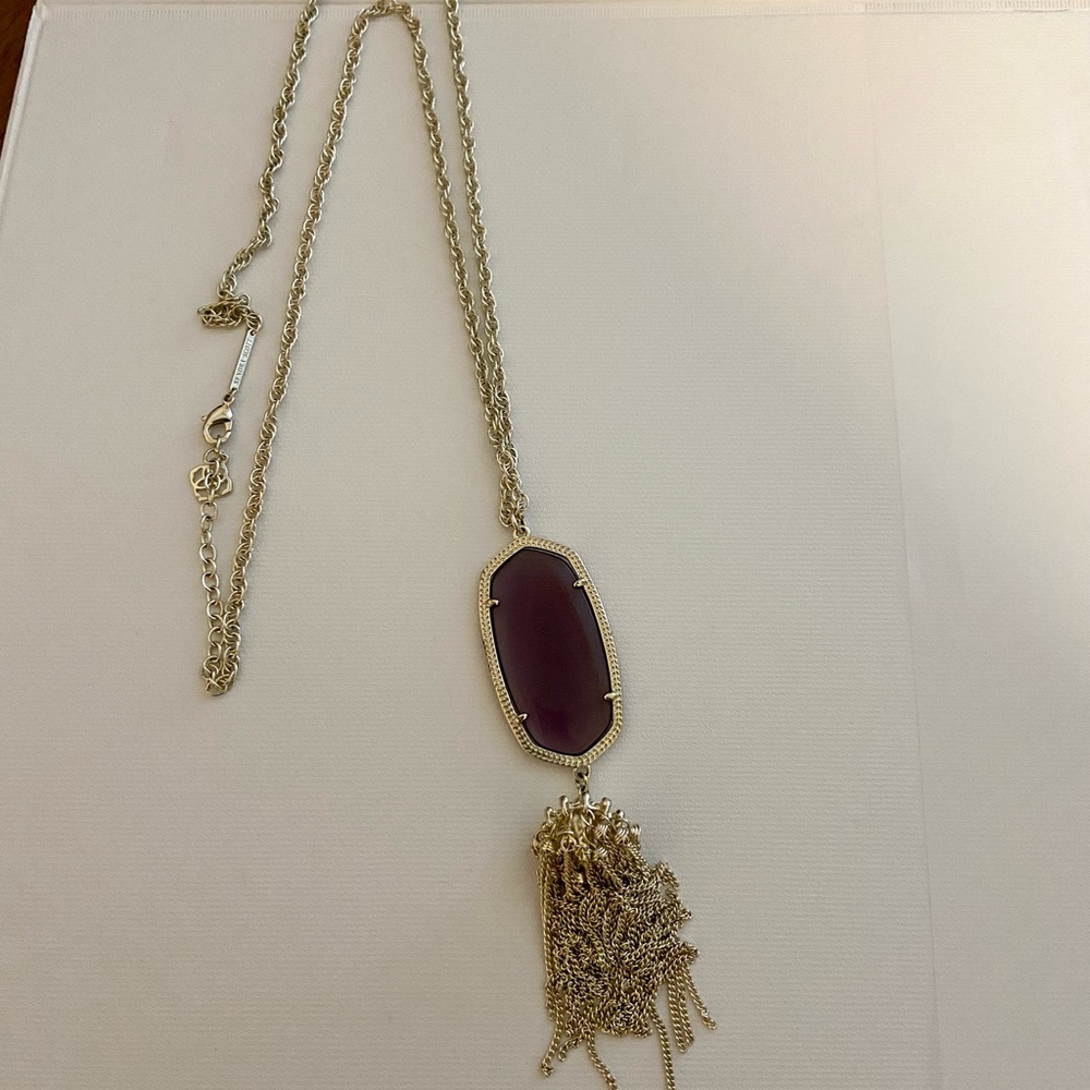Kendra Scott Pendant Necklace. Never worn!
